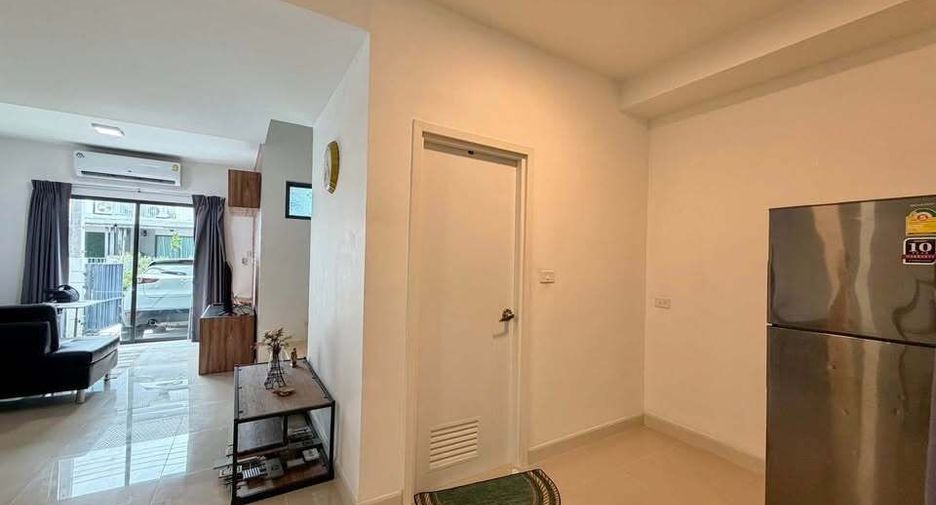 For rent 3 bedrooms townhouse in Kathu, Phuket