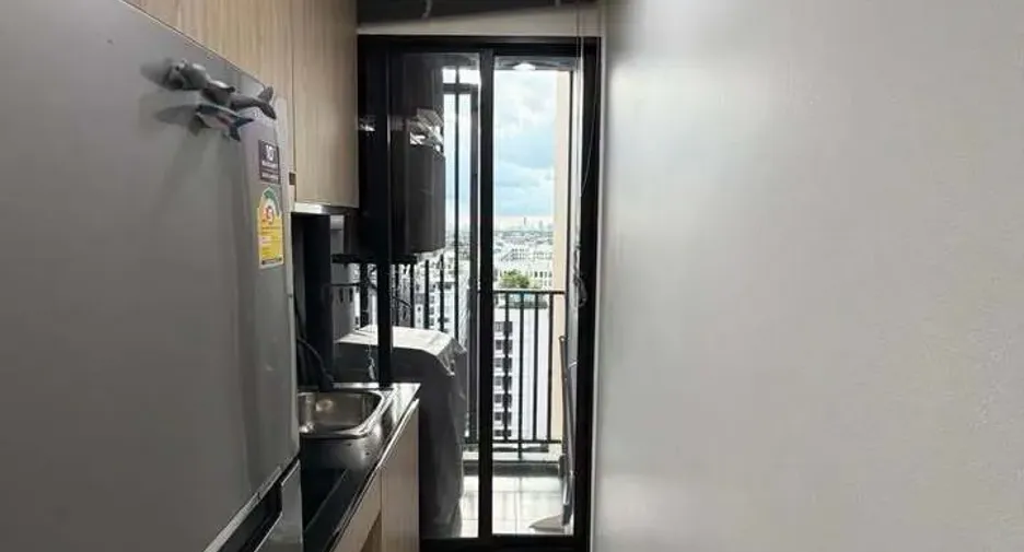 À louer 1 chambre condo à Mueang Samut Prakan, Samut Prakan