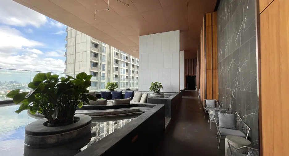 For rent 2 bedrooms condo in Bang Na, Bangkok