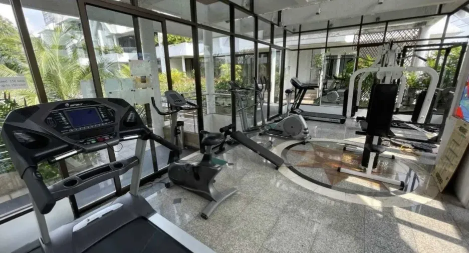 For sale 5 ベッドルーム house in Wang Thonglang, Bangkok