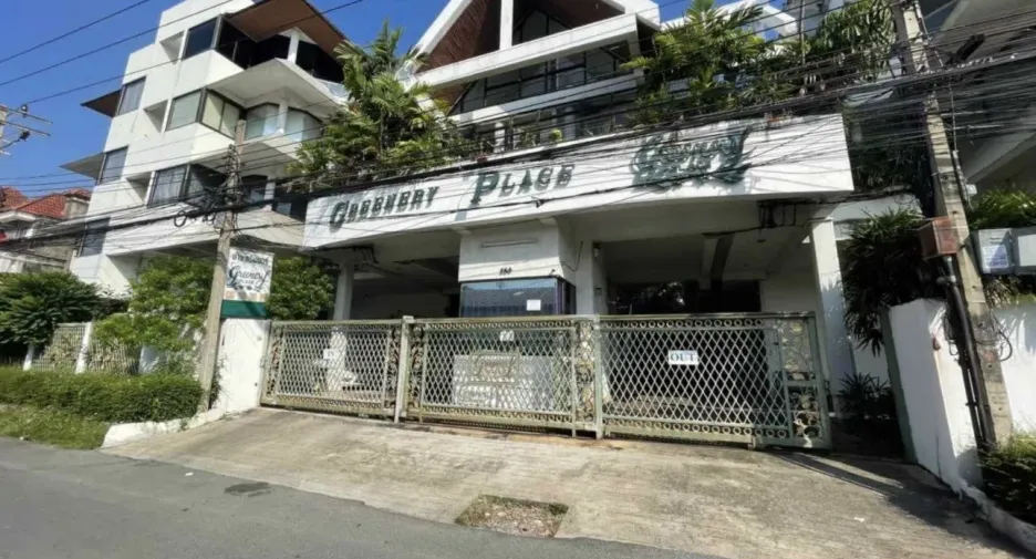 For sale 5 ベッドルーム house in Wang Thonglang, Bangkok