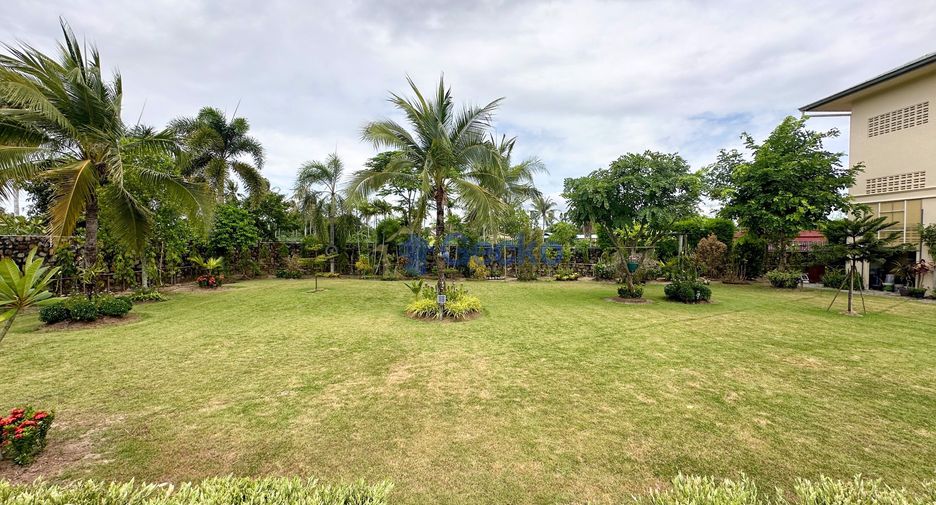 Haus zur Miete und zum Kauf mit 5 Zimmer in Bang Lamung, Chonburi