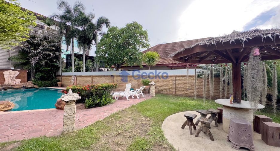 For sale 4 bedrooms house in East Pattaya, Pattaya