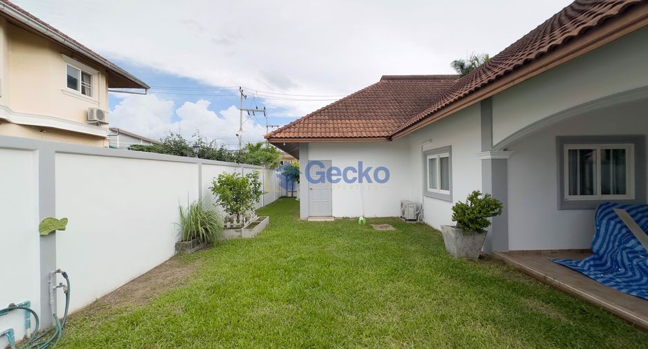 For sale 4 bedrooms house in East Pattaya, Pattaya