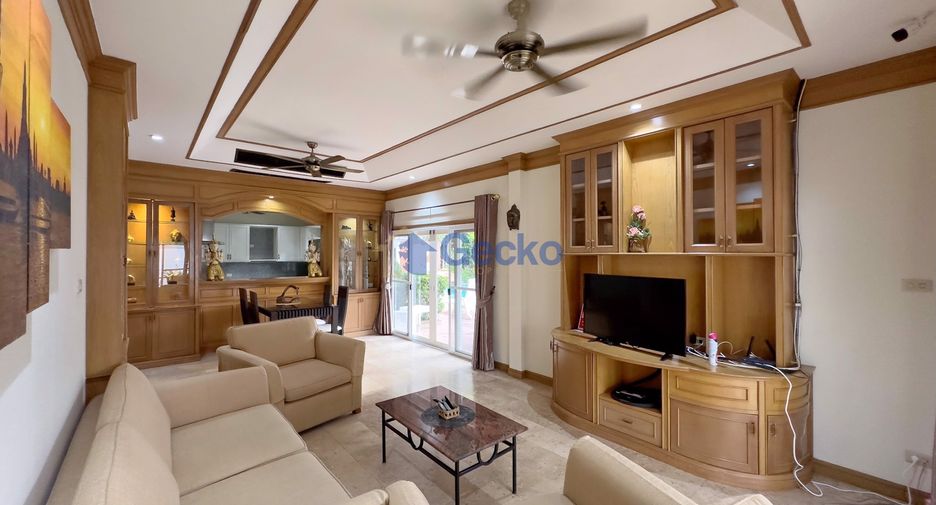 For sale 4 bedrooms house in East Pattaya, Pattaya