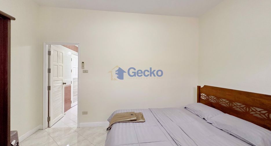 For sale 4 bedrooms house in East Pattaya, Pattaya