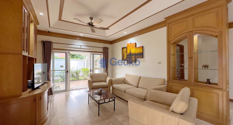 For sale 4 bedrooms house in East Pattaya, Pattaya