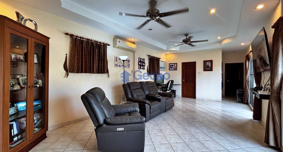 For sale 2 bedrooms house in South Pattaya, Pattaya