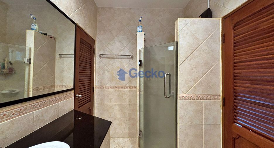 For sale 2 bedrooms house in South Pattaya, Pattaya