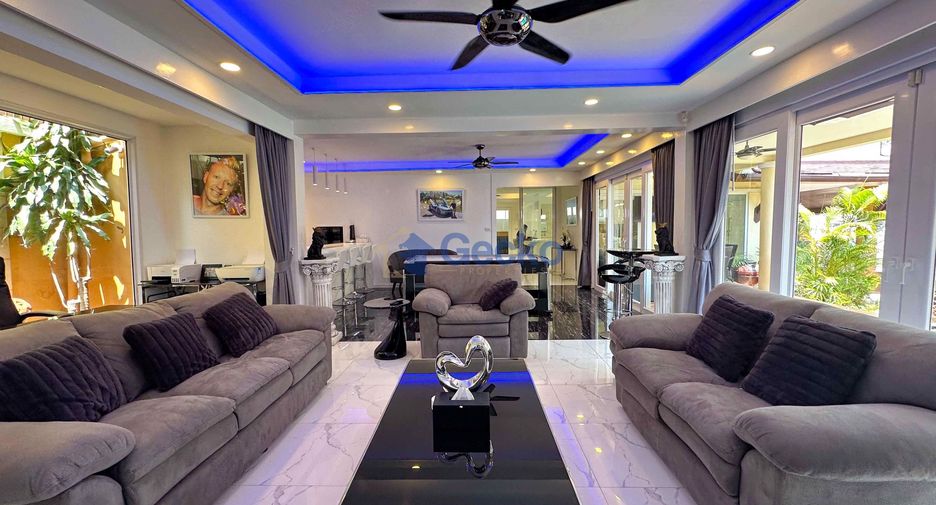 Haus zum Kauf mit 4 Zimmer in Bang Lamung, Chonburi