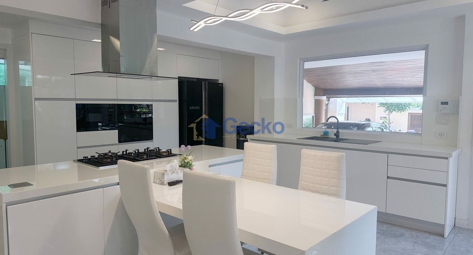 Haus zum Kauf mit 4 Zimmer in Bang Lamung, Chonburi