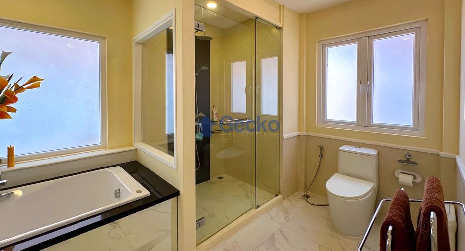 Haus zum Kauf mit 4 Zimmer in Bang Lamung, Chonburi