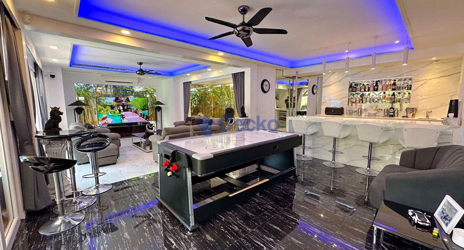 Haus zum Kauf mit 4 Zimmer in Bang Lamung, Chonburi