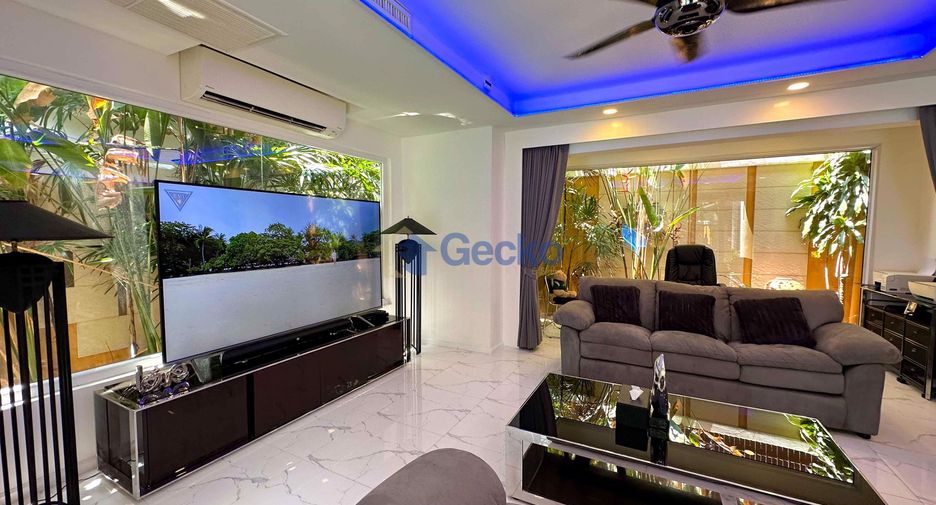 Haus zum Kauf mit 4 Zimmer in Bang Lamung, Chonburi