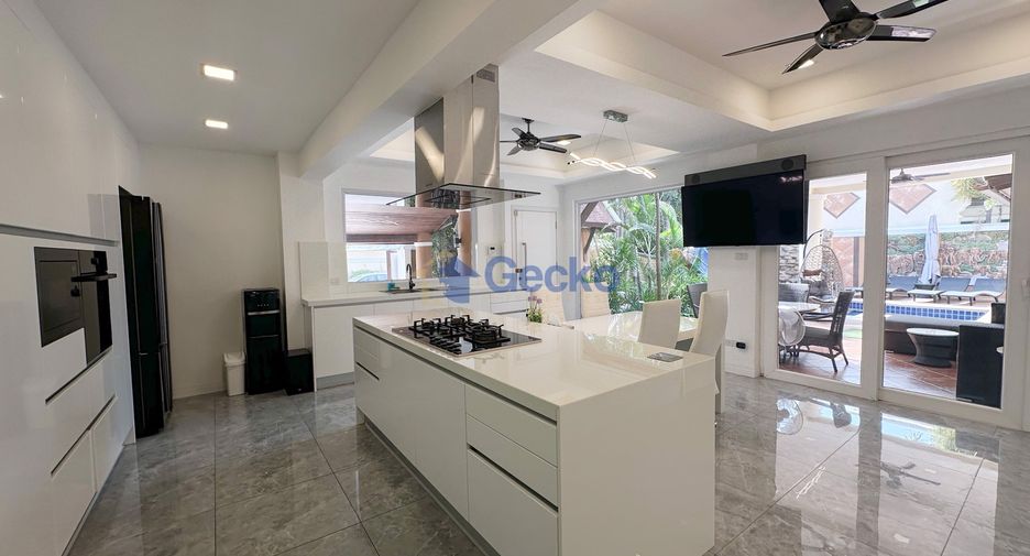 Haus zum Kauf mit 4 Zimmer in Bang Lamung, Chonburi