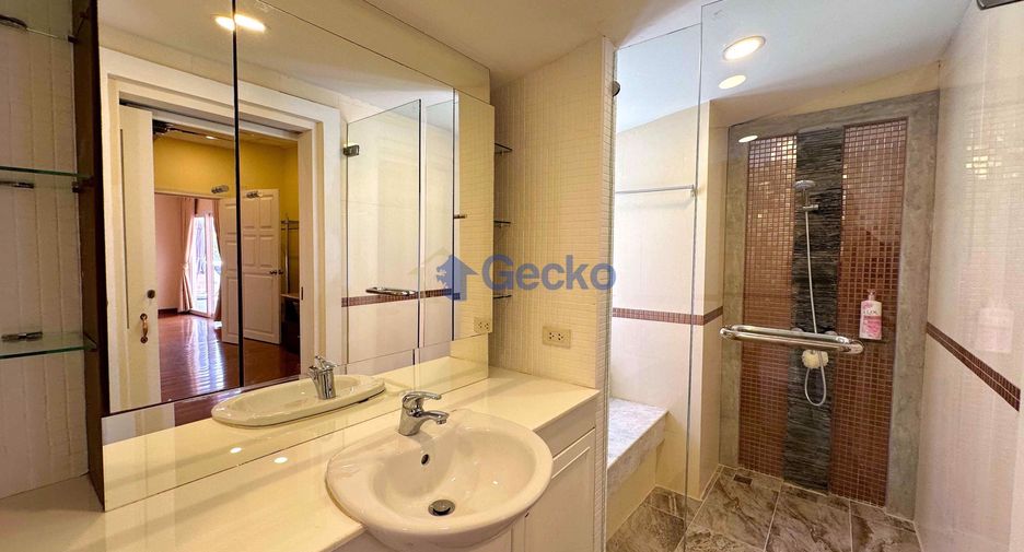 Haus zum Kauf mit 4 Zimmer in Bang Lamung, Chonburi