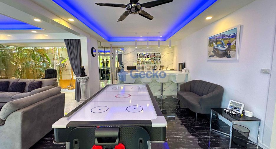 Haus zum Kauf mit 4 Zimmer in Bang Lamung, Chonburi