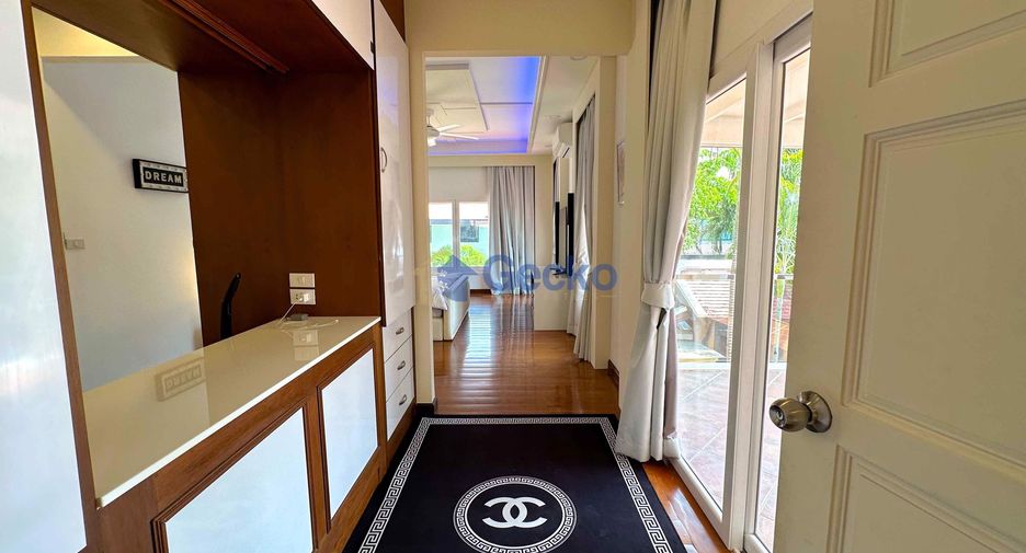 Haus zum Kauf mit 4 Zimmer in Bang Lamung, Chonburi