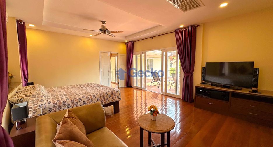 Haus zum Kauf mit 4 Zimmer in Bang Lamung, Chonburi