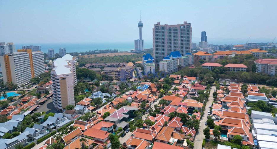 Haus zum Kauf mit 4 Zimmer in Bang Lamung, Chonburi