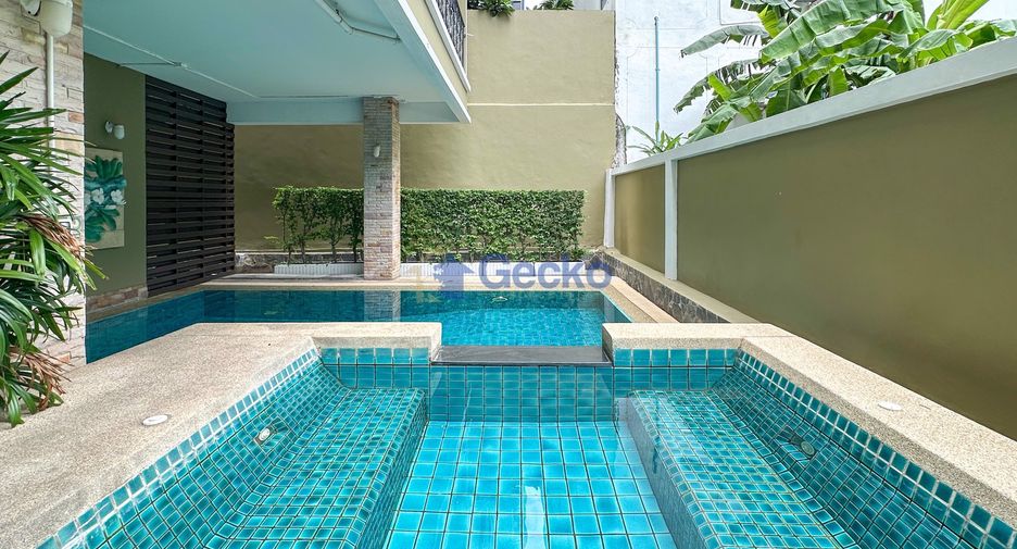 For sale 4 ベッドルーム condo in Pratumnak, Pattaya
