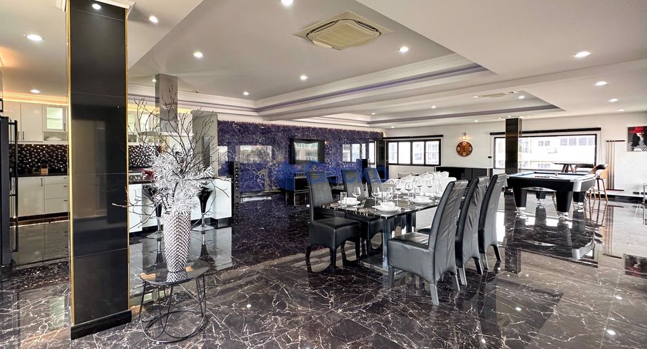 For sale 4 ベッドルーム condo in Pratumnak, Pattaya