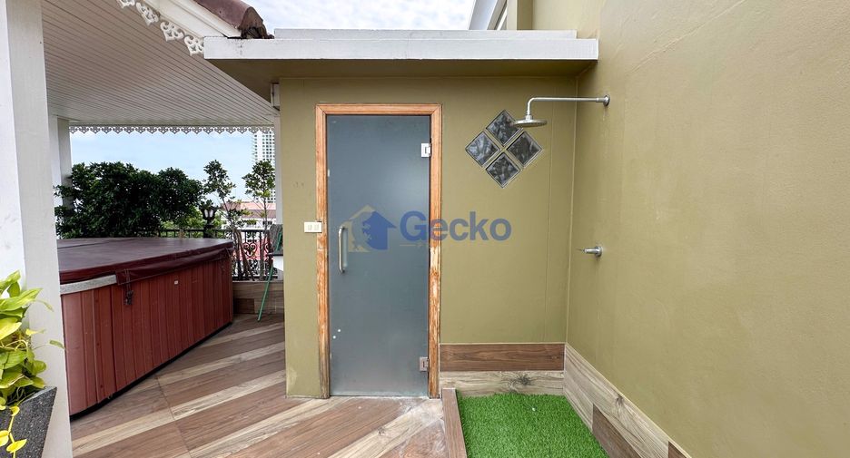 For sale 4 ベッドルーム condo in Pratumnak, Pattaya