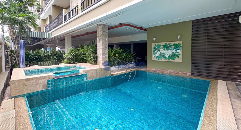 For sale 4 ベッドルーム condo in Pratumnak, Pattaya