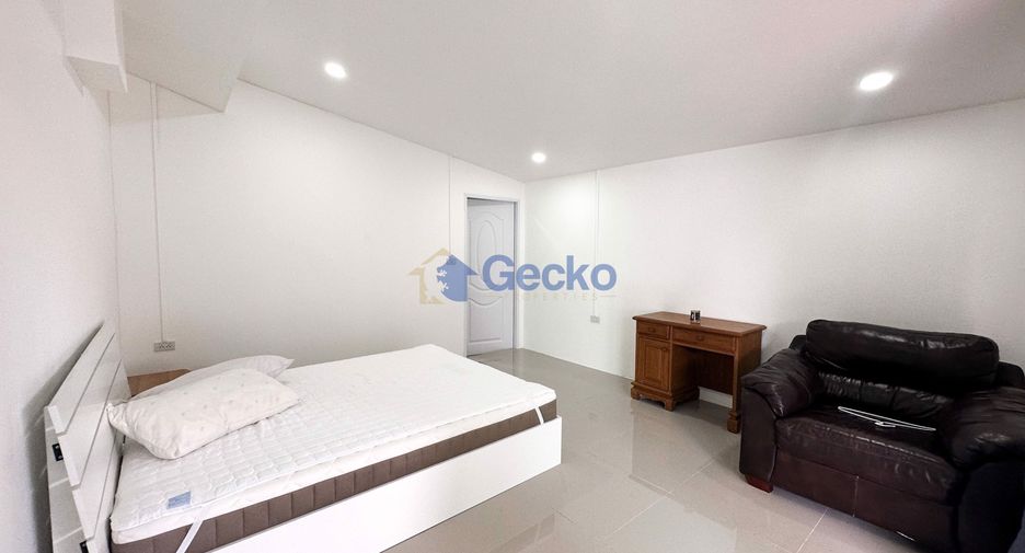 For sale 4 bedrooms house in Bang Lamung, Chonburi