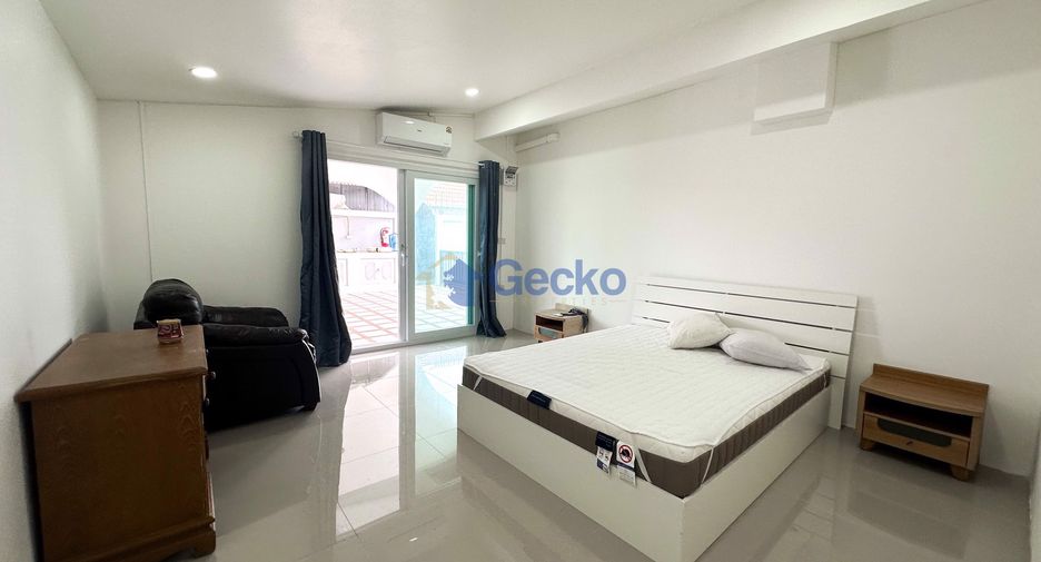 For sale 4 bedrooms house in Bang Lamung, Chonburi