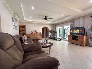 For sale 4 bedrooms house in Bang Lamung, Chonburi