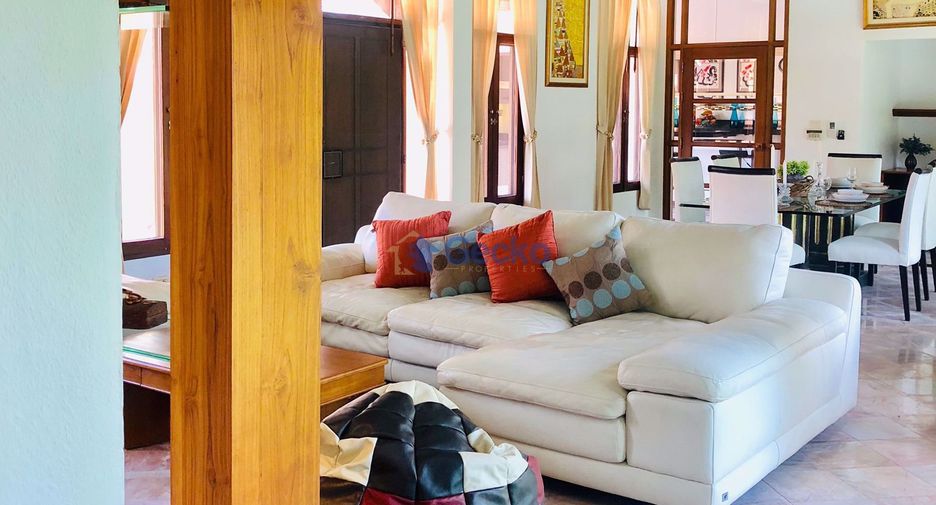 For rent 3 bedrooms house in East Pattaya, Pattaya
