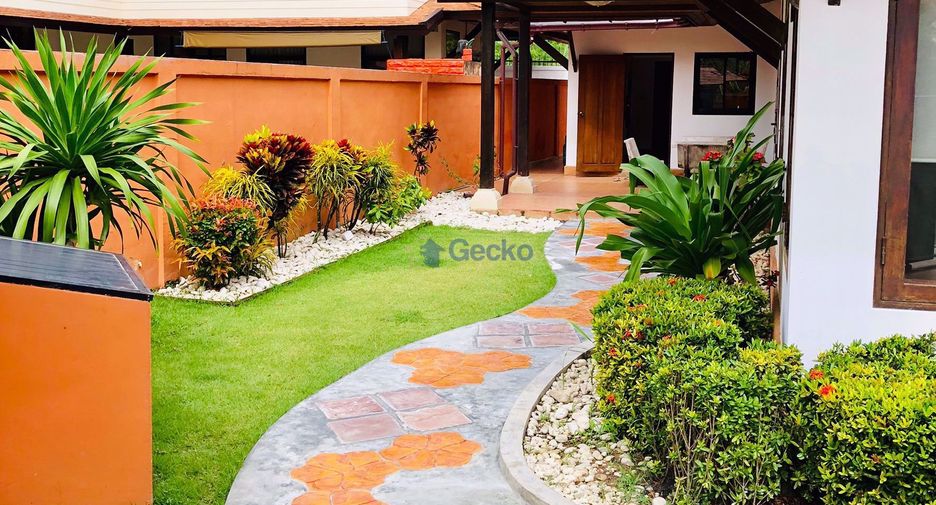 For rent 3 bedrooms house in East Pattaya, Pattaya