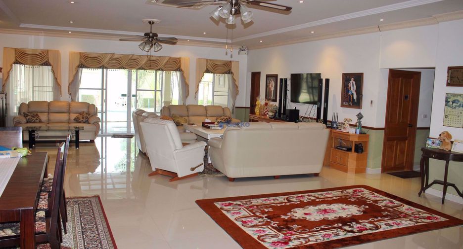 For sale 4 ベッドルーム house in East Pattaya, Pattaya