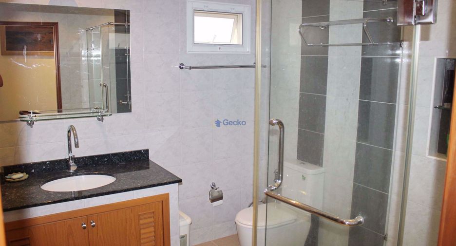 For sale 4 ベッドルーム house in East Pattaya, Pattaya