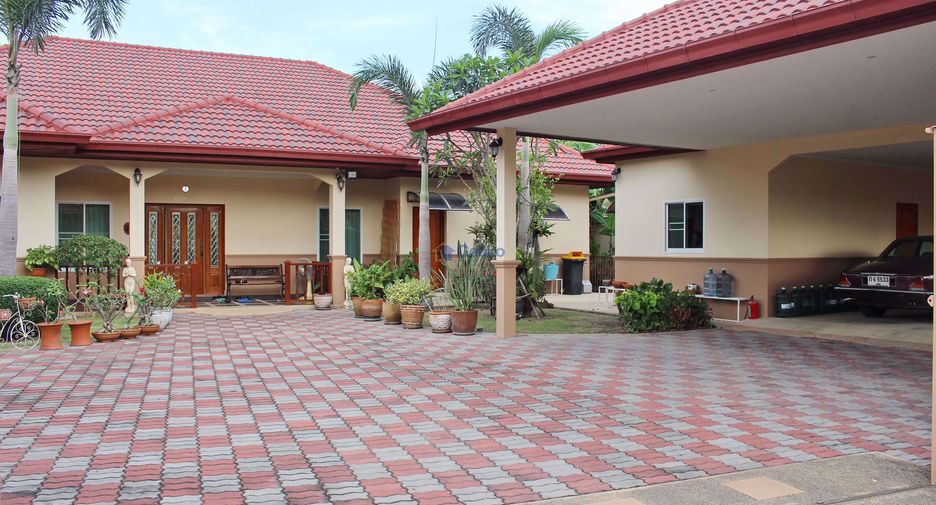For sale 4 ベッドルーム house in East Pattaya, Pattaya
