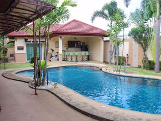 Haus zum Kauf mit 4 Zimmer in Bang Lamung, Chonburi