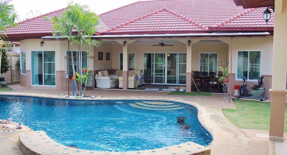 For sale 4 ベッドルーム house in East Pattaya, Pattaya