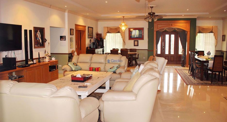 For sale 4 ベッドルーム house in East Pattaya, Pattaya