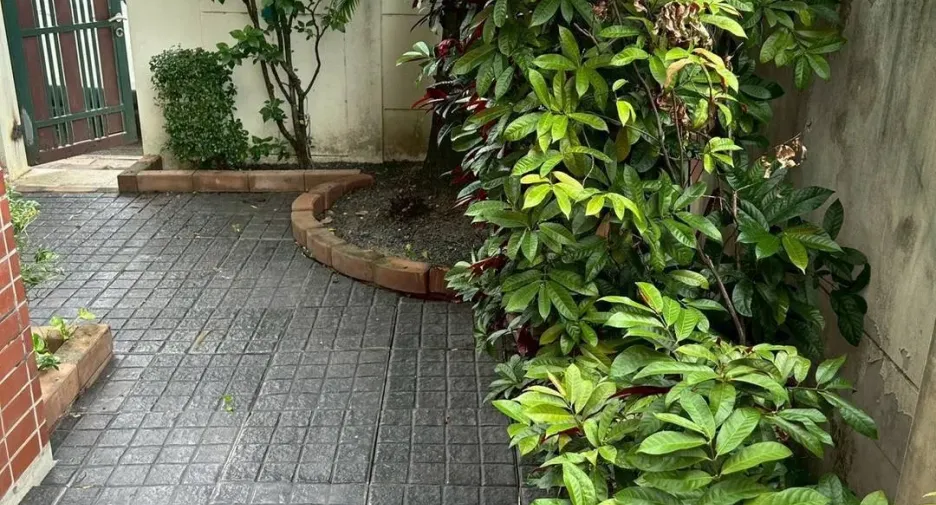 Casa en alquiler de 3 habitaciones en Bang Na, Bangkok