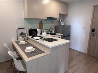 Wohnung zur Miete mit 1 Zimmer in Phra Khanong, Bangkok