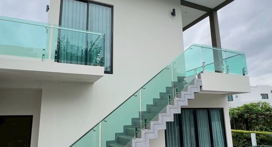 For sale そして for rent 4 ベッドルーム villa in Bang Saray, Pattaya