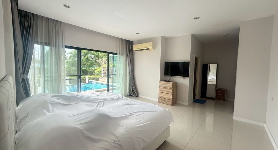 For sale そして for rent 4 ベッドルーム villa in Bang Saray, Pattaya