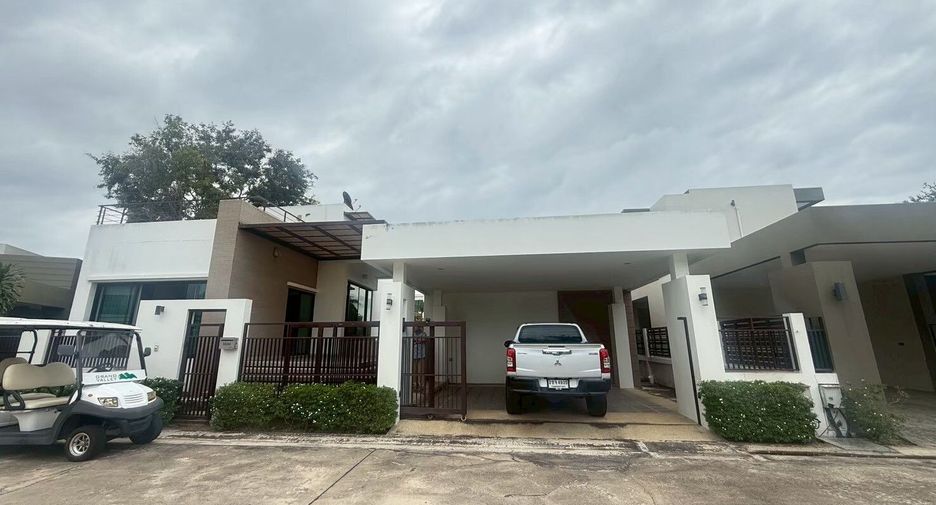 For sale そして for rent 4 ベッドルーム villa in Bang Saray, Pattaya