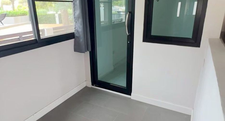 For sale そして for rent 4 ベッドルーム villa in Bang Saray, Pattaya