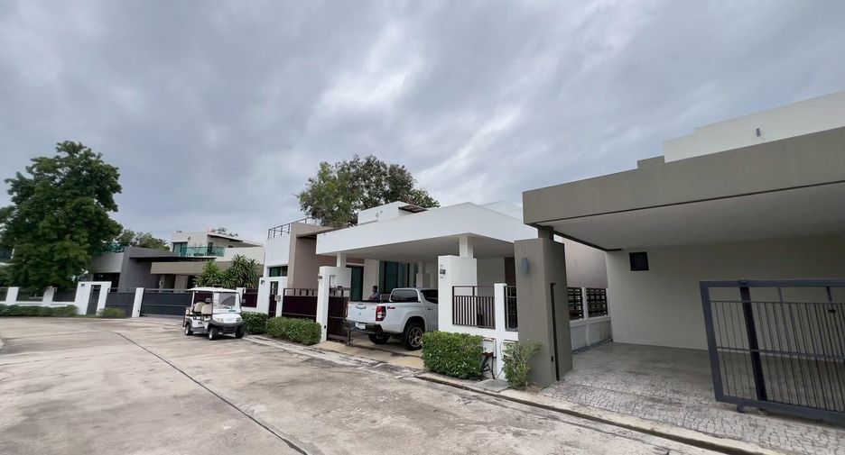 For sale そして for rent 4 ベッドルーム villa in Bang Saray, Pattaya