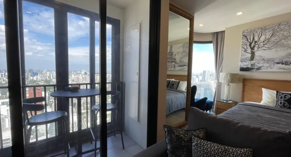 Condo en alquiler de 1 habitaciones en Khlong Toei, Bangkok