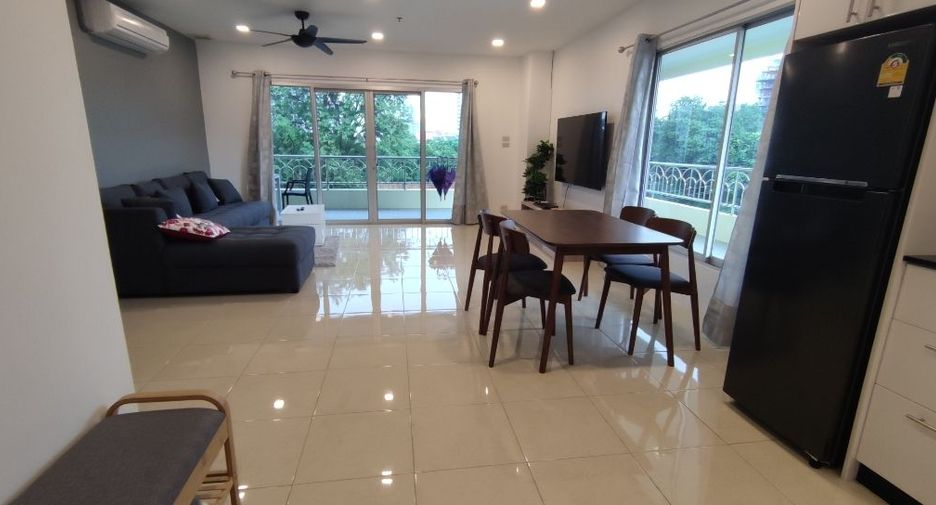For sale 3 bedrooms condo in Pratumnak, Pattaya