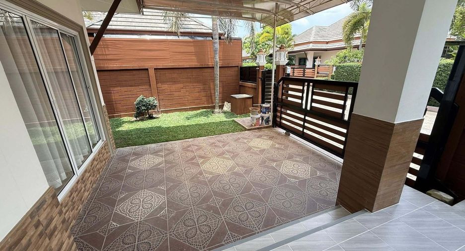 À vendre 3 chambres villa à Huay Yai, Pattaya