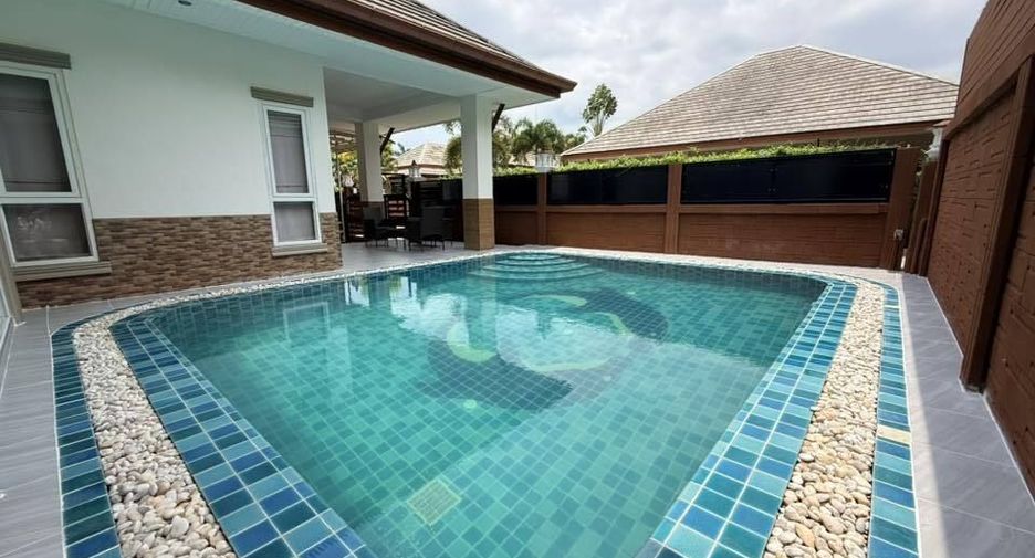 À vendre 3 chambres villa à Huay Yai, Pattaya